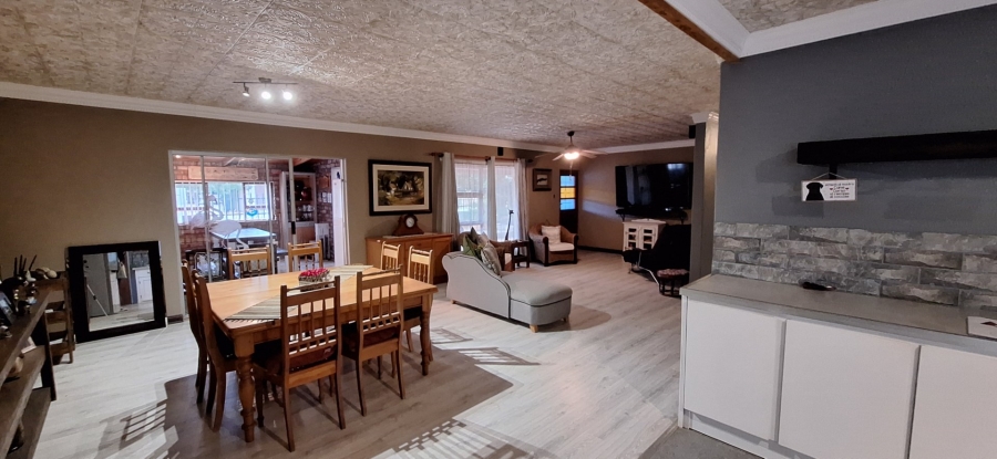 4 Bedroom Property for Sale in Riversdale Western Cape